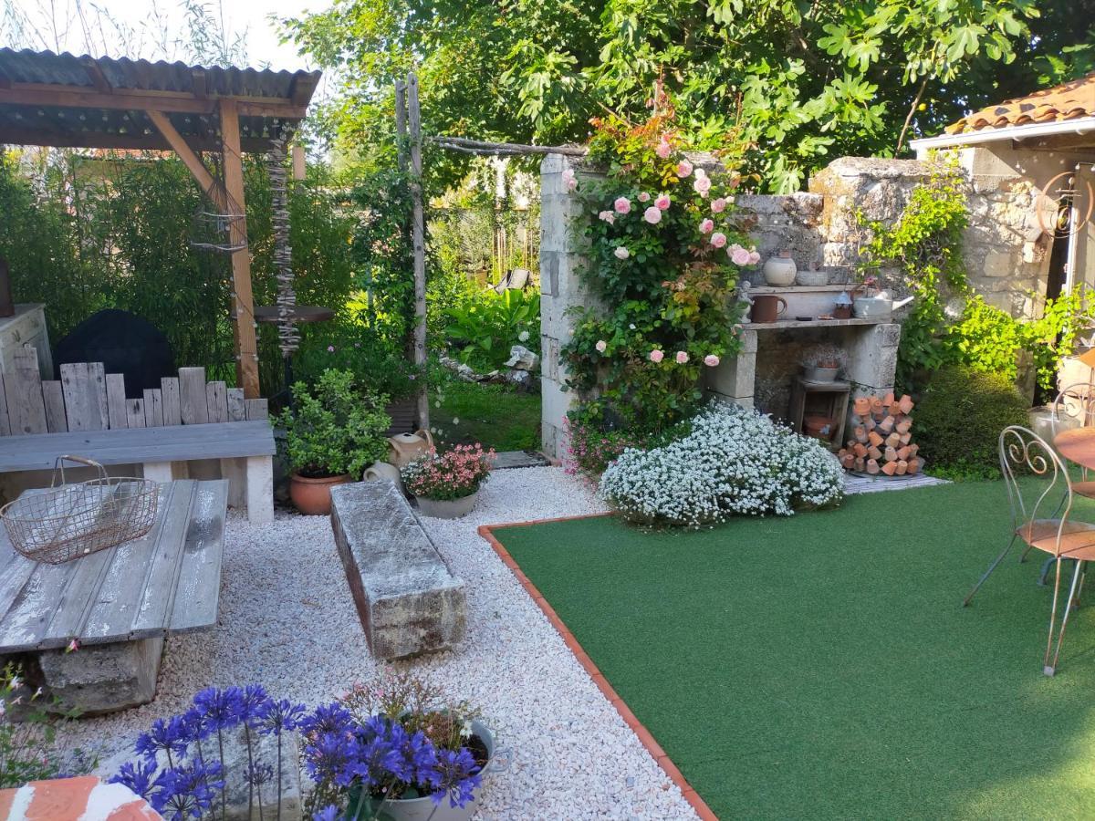 Agreable Chambre Cosy Tonnay-Charente ภายนอก รูปภาพ